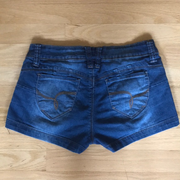 Jean Shorts - Picture 3 of 5